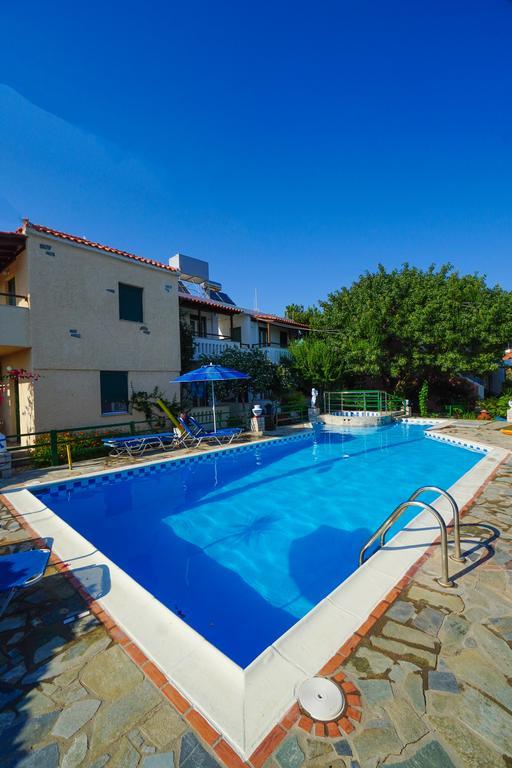 Albatross Aparthotel Μαραθόκαμπος Εξωτερικό φωτογραφία