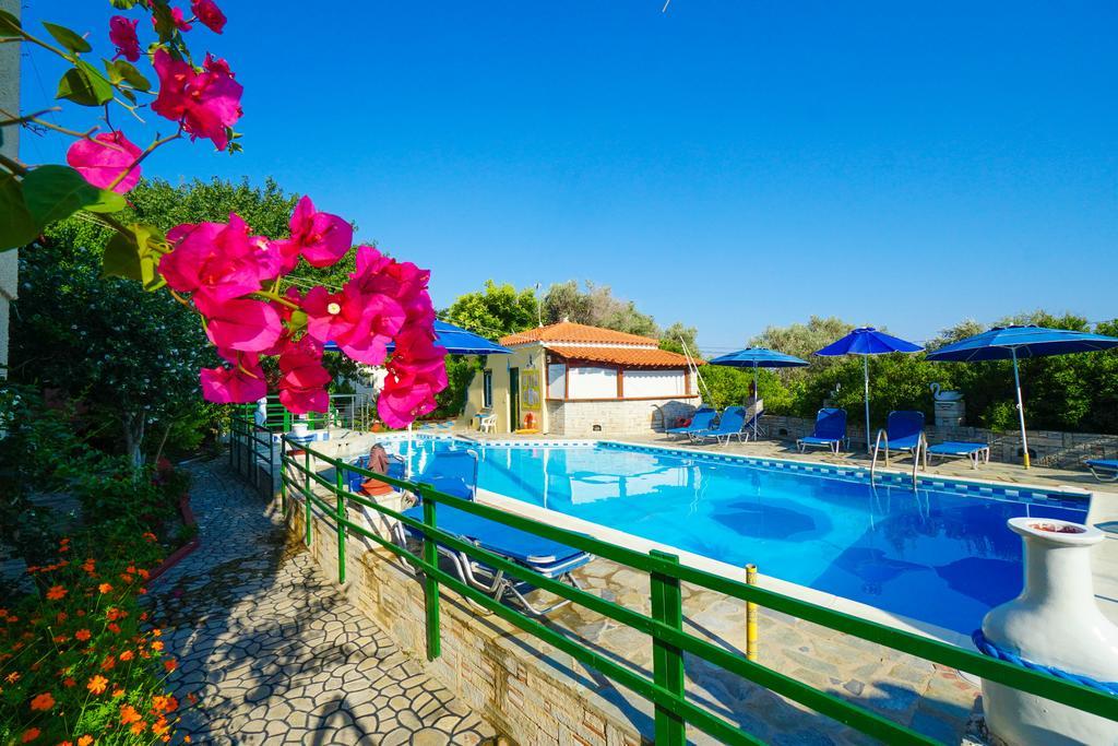 Albatross Aparthotel Μαραθόκαμπος Εξωτερικό φωτογραφία