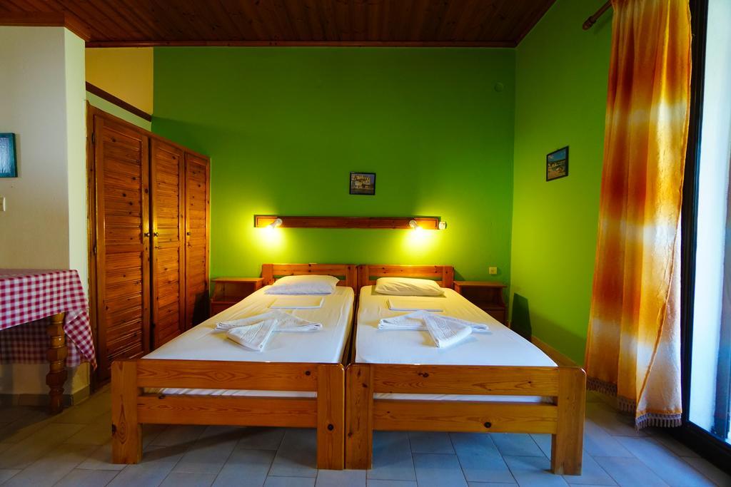 Albatross Aparthotel Μαραθόκαμπος Εξωτερικό φωτογραφία