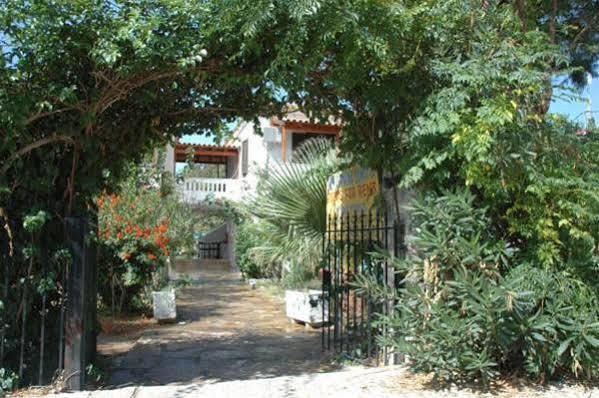 Albatross Aparthotel Μαραθόκαμπος Εξωτερικό φωτογραφία